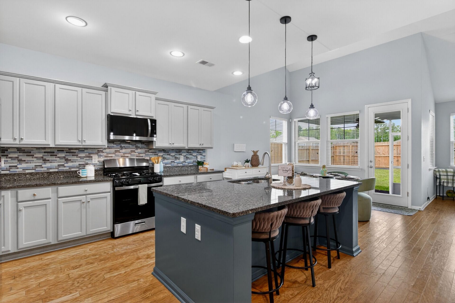 110 Nolin Road Photo 8