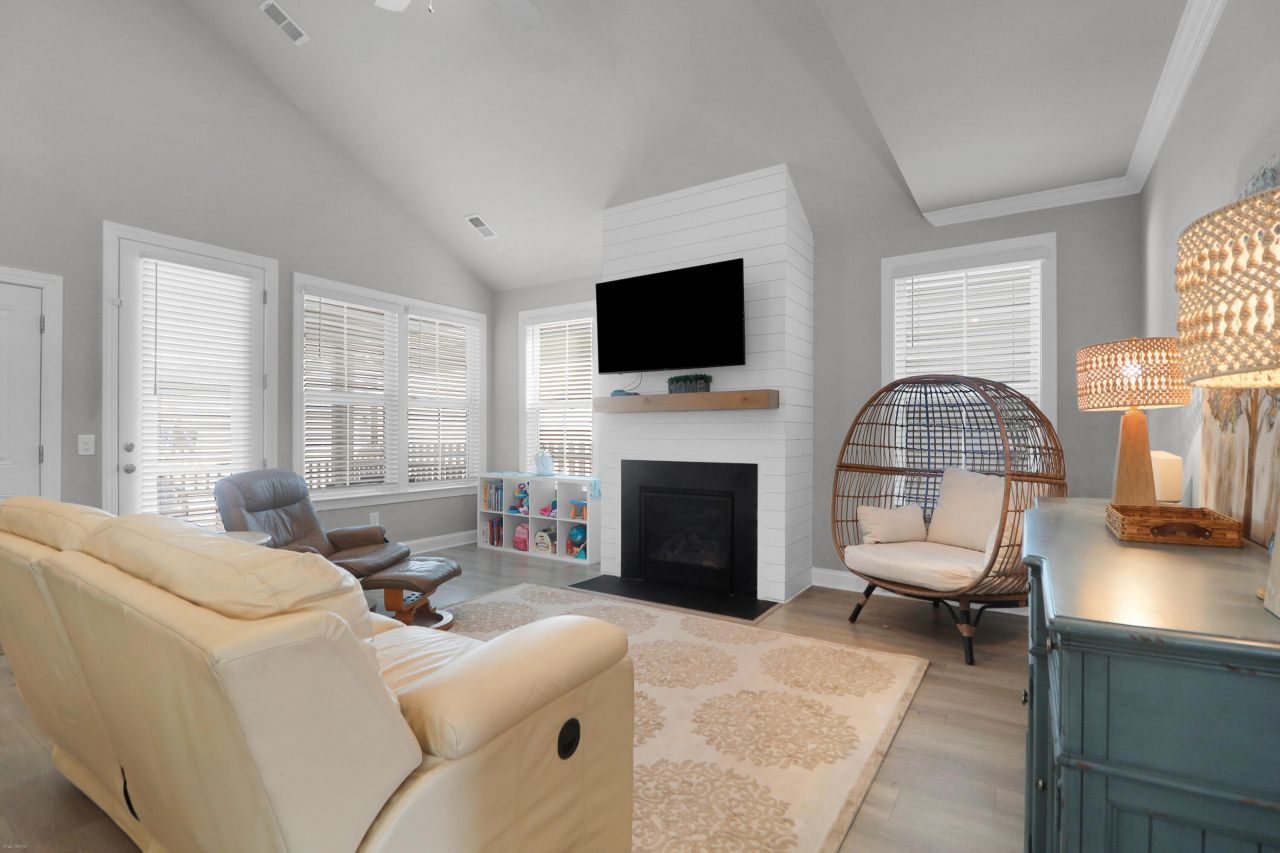 424 Bluegill Lane Photo 17