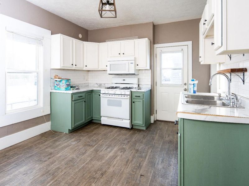 1010 White Avenue, Fremont, OH 43420 Photo 2