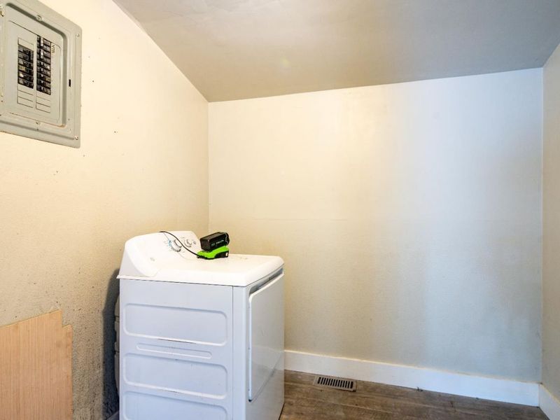 1010 White Avenue, Fremont, OH 43420 Photo 6