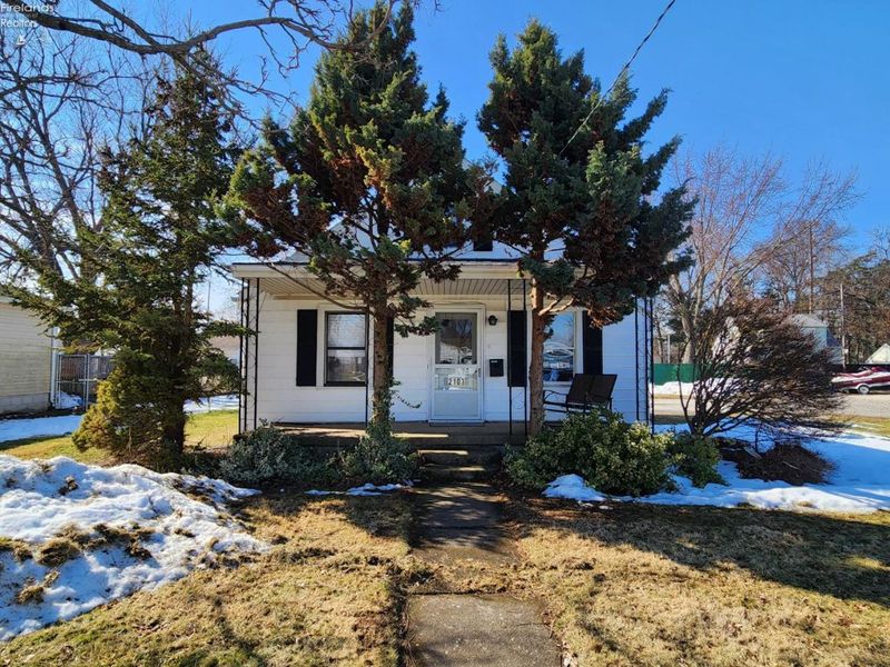 2103 Putnam Street, Sandusky, OH 44870 Photo 2