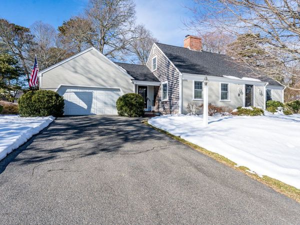 121 Eileen Street , Yarmouth Port, MA 02675