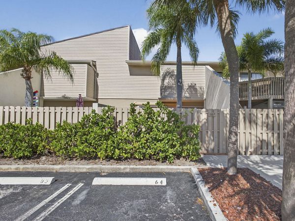 612 Executive Center Drive, Unit 3107, West Palm Beach, FL 33401