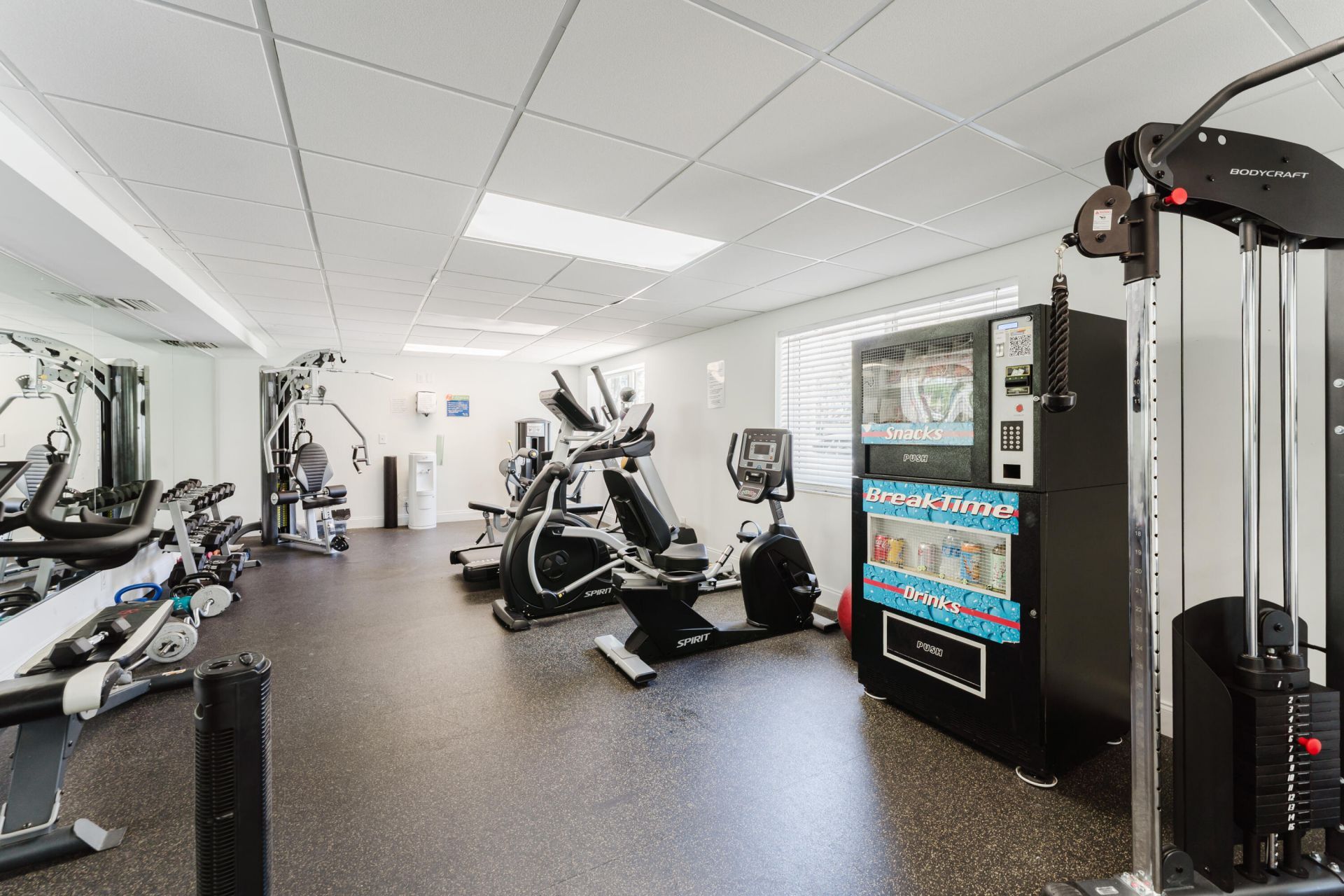 1035 Spanish River Road, Unit 108, Boca Raton, FL 33432 Photo