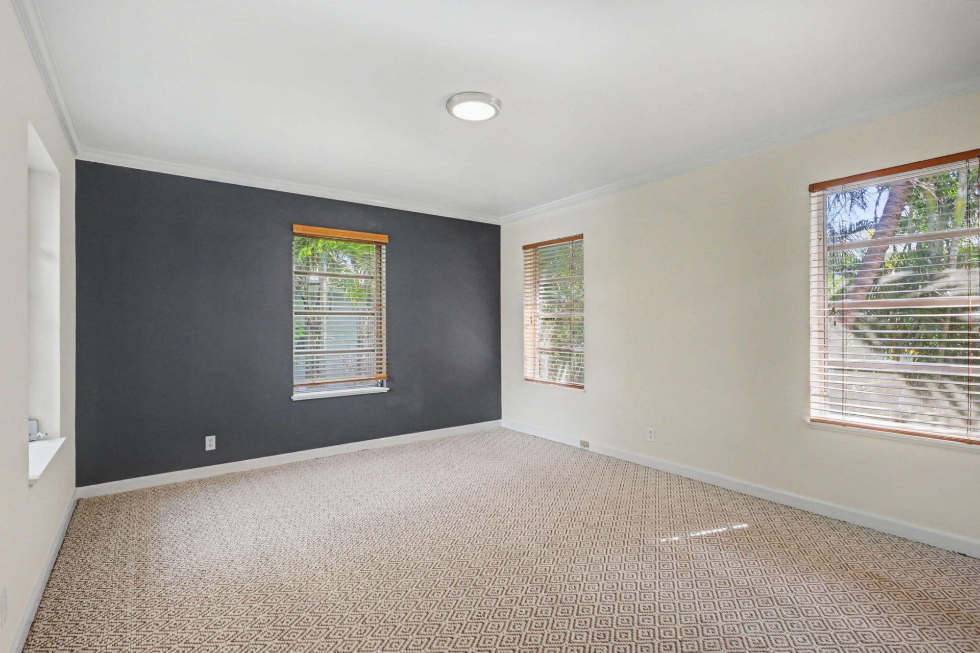 240 Oleander Avenue, Unit 244, Palm Beach, FL 33480 Photo