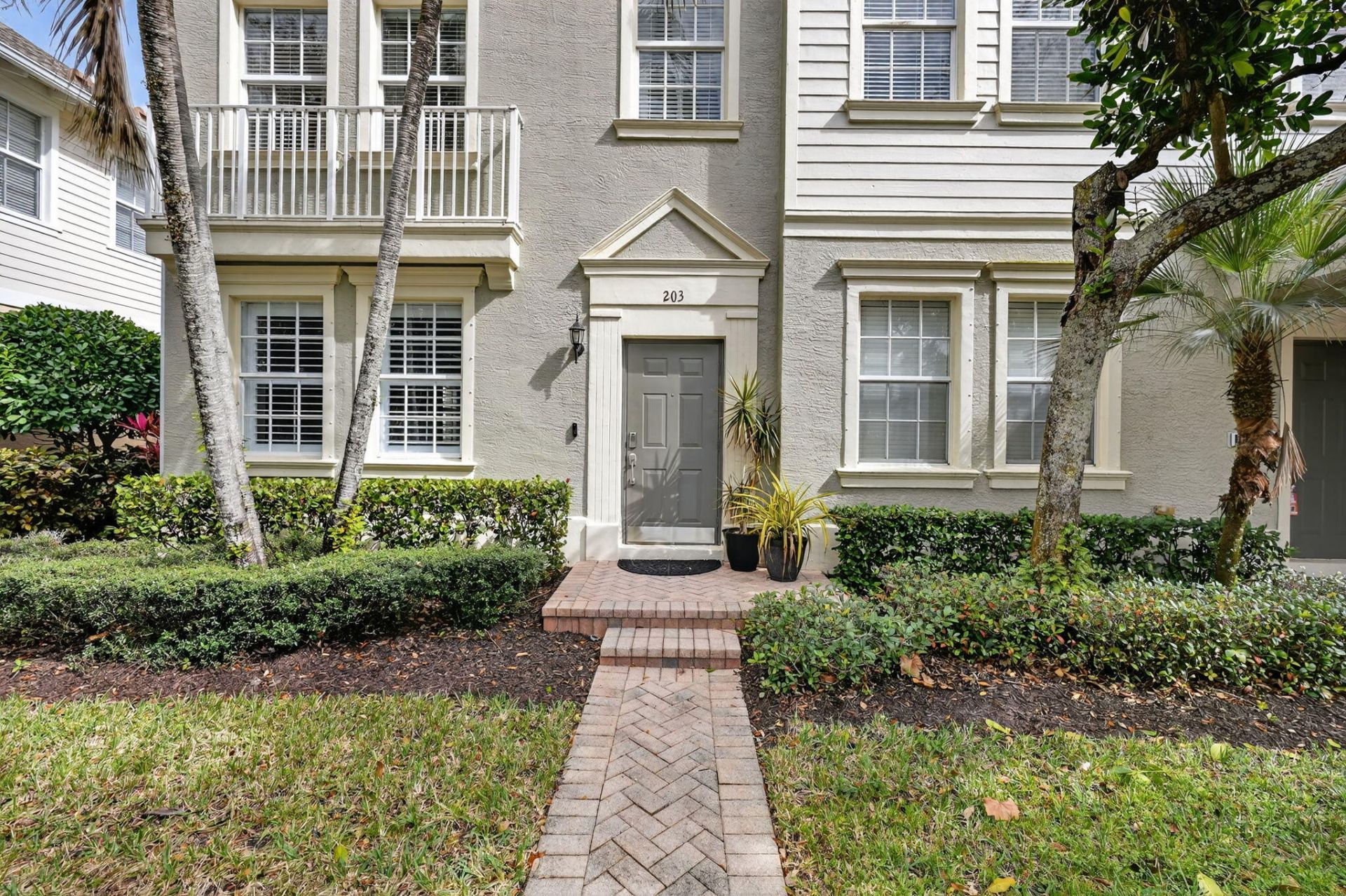 203 E Thatch Palm Circle, Jupiter, FL 33458 Photo