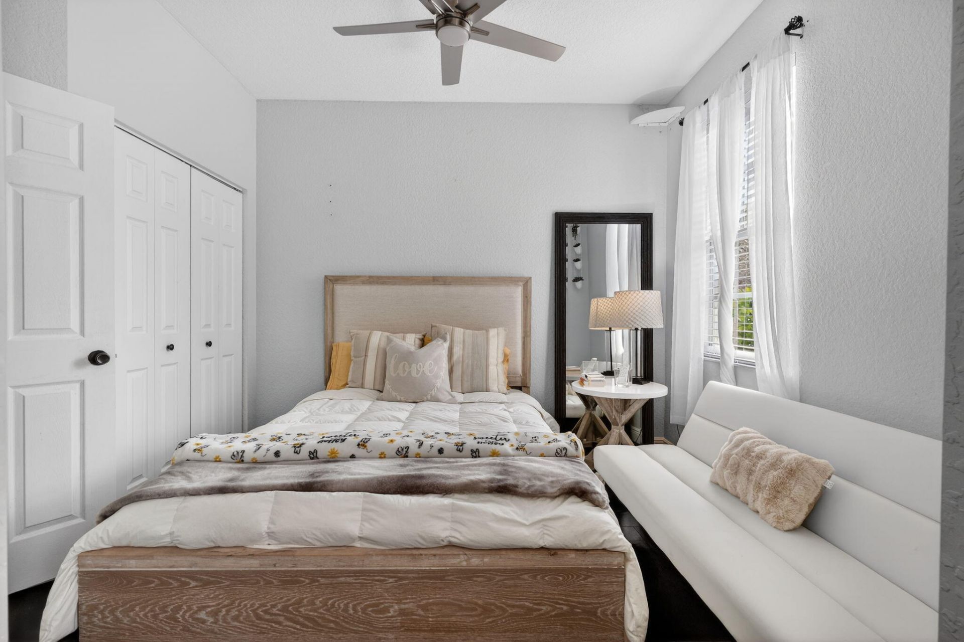 203 E Thatch Palm Circle, Jupiter, FL 33458 Photo