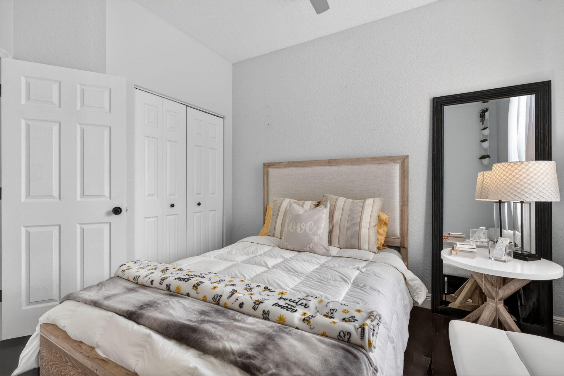 203 E Thatch Palm Circle, Jupiter, FL 33458 Photo