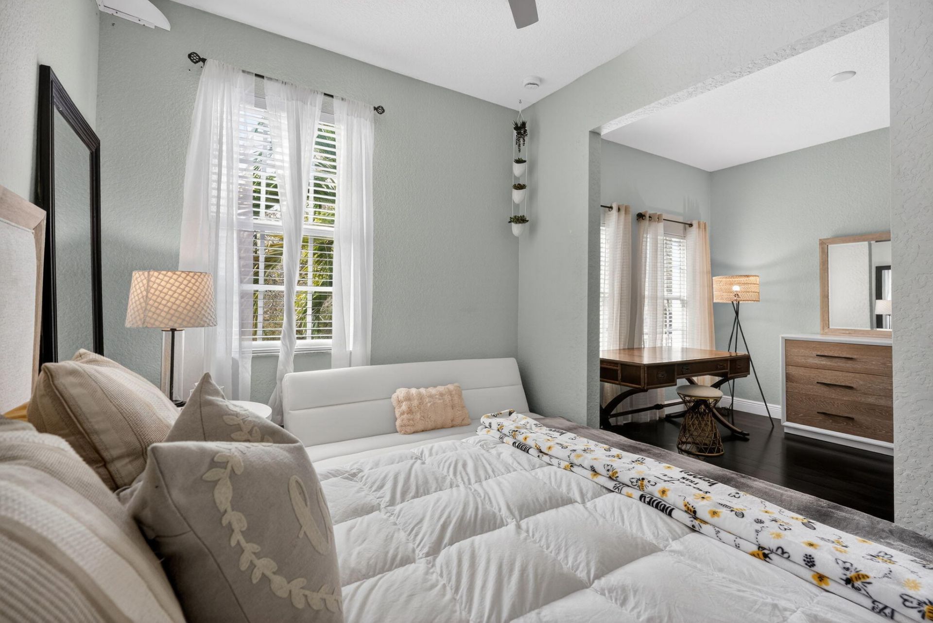 203 E Thatch Palm Circle, Jupiter, FL 33458 Photo