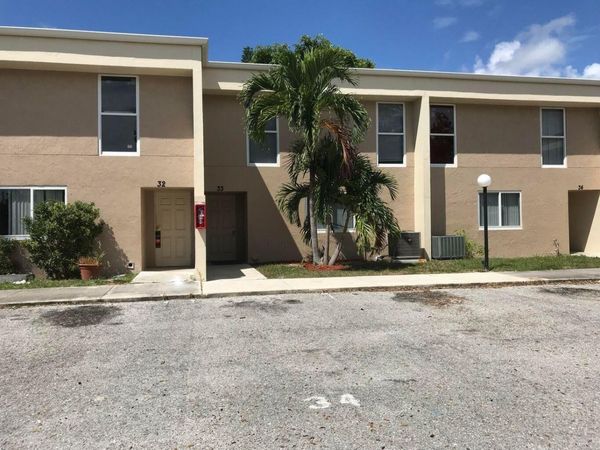 2800 Georgia Avenue, Unit I55, West Palm Beach, FL 33405