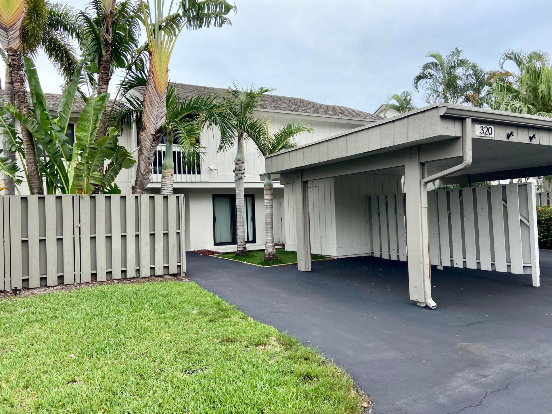 320 Deer Creek Wildwood Lane E, Deerfield Beach, FL 33442 Main Photo