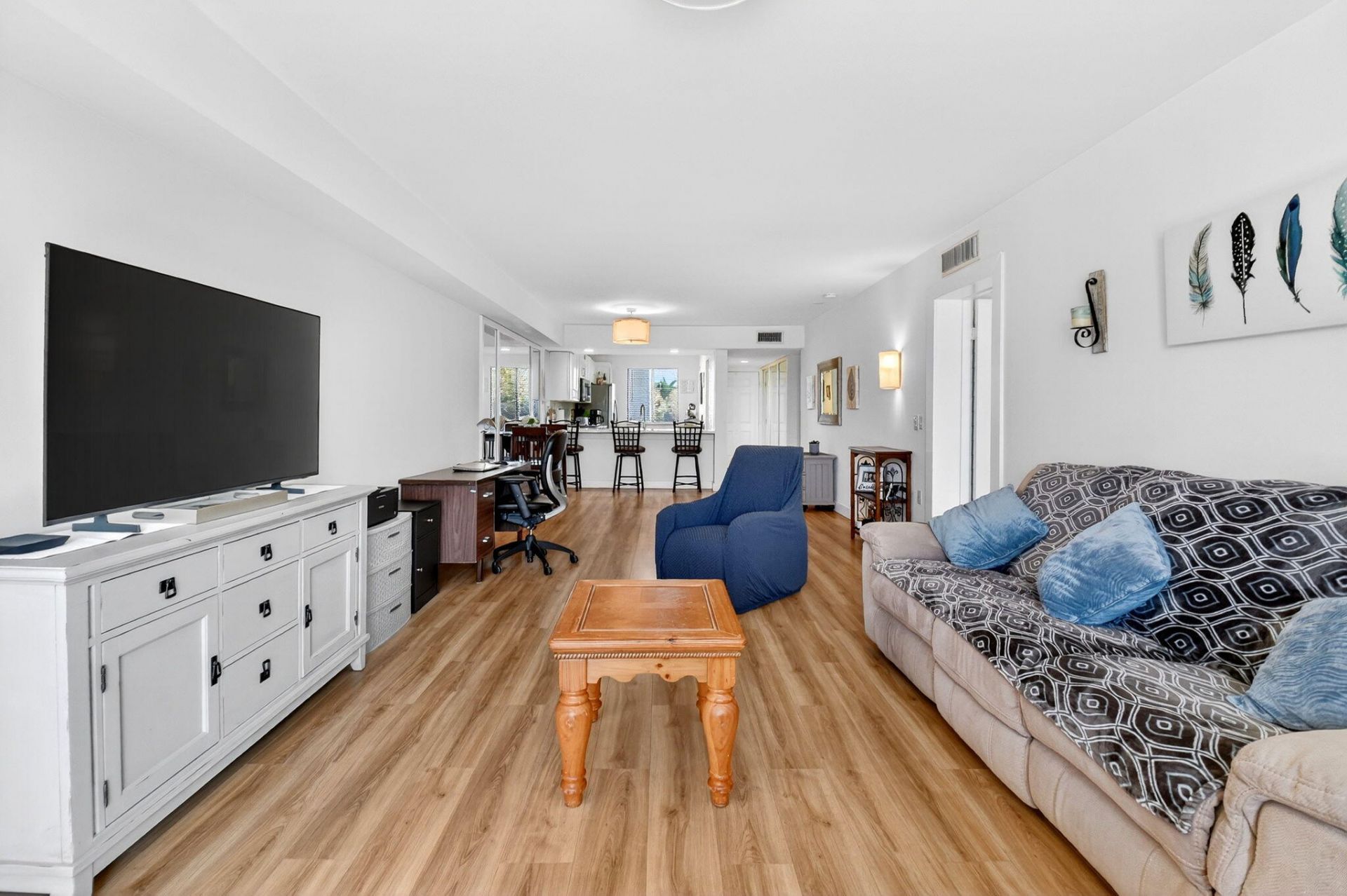 2701 Village Boulevard, Unit 303, West Palm Beach, FL 33409 Photo