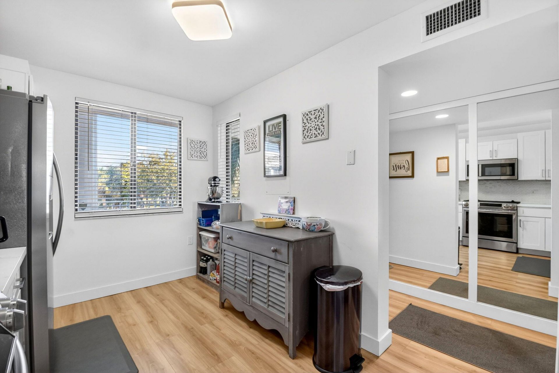 2701 Village Boulevard, Unit 303, West Palm Beach, FL 33409 Photo