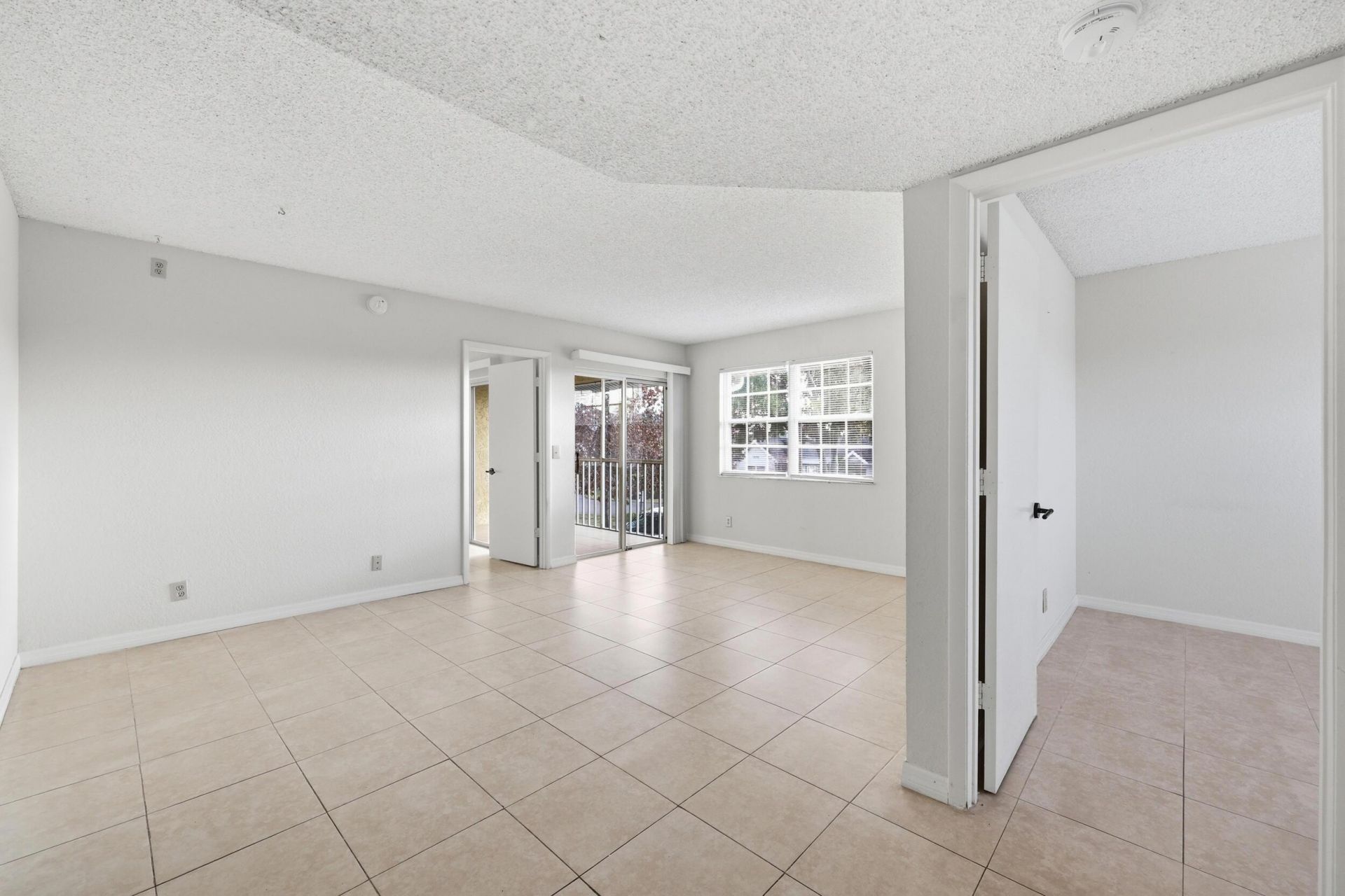 1502 SE Royal Green Circle, Unit 201, Port Saint Lucie, FL 34952 Photo