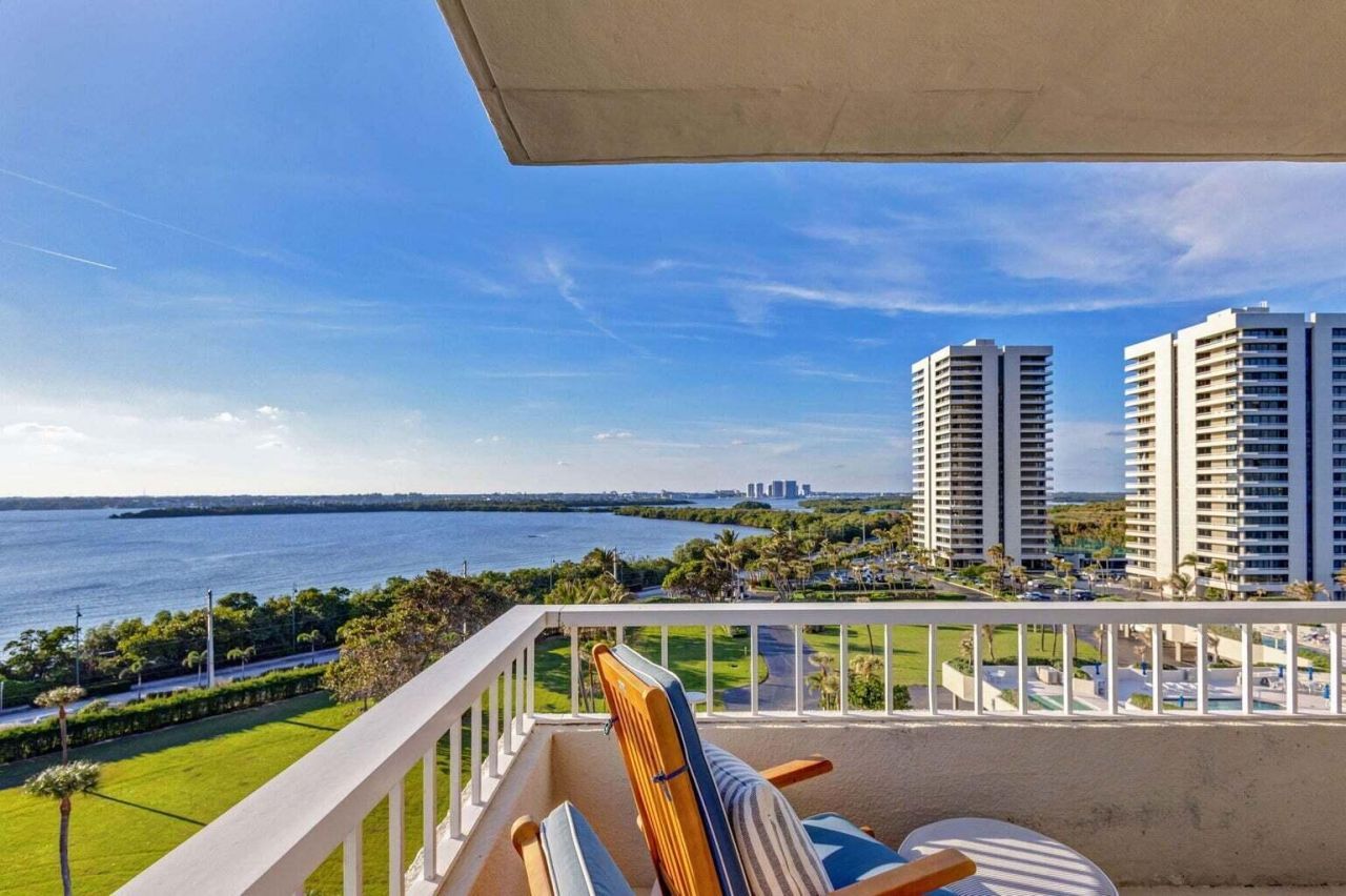 5510 N Ocean Drive, Unit 8 D, Singer Island, FL 33404 Photo