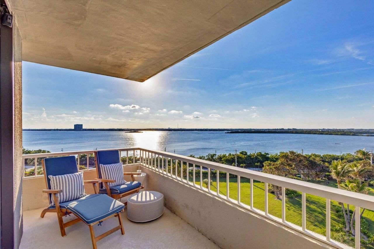 5510 N Ocean Drive, Unit 8 D, Singer Island, FL 33404 Photo