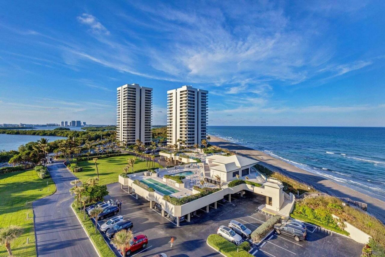 5510 N Ocean Drive, Unit 8 D, Singer Island, FL 33404 Photo