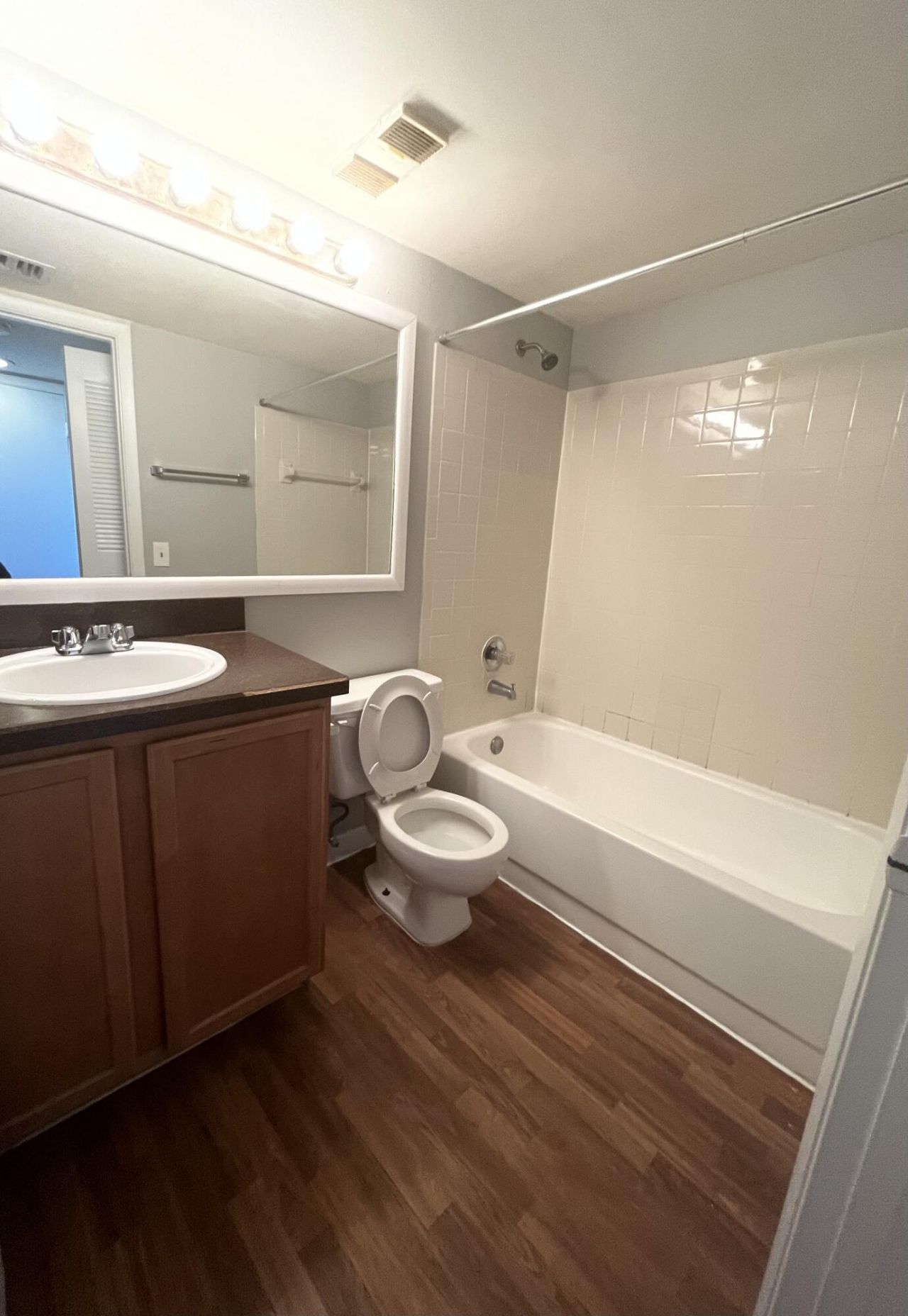 760 Executive Center Drive, Unit 33, West Palm Beach, FL 33401 Photo