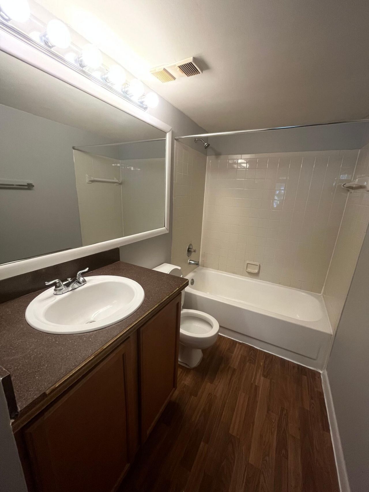 760 Executive Center Drive, Unit 33, West Palm Beach, FL 33401 Photo