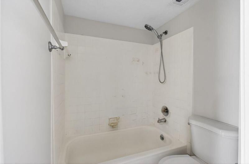 738 Executive Center Drive, Unit 35, West Palm Beach, FL 33401 Photo