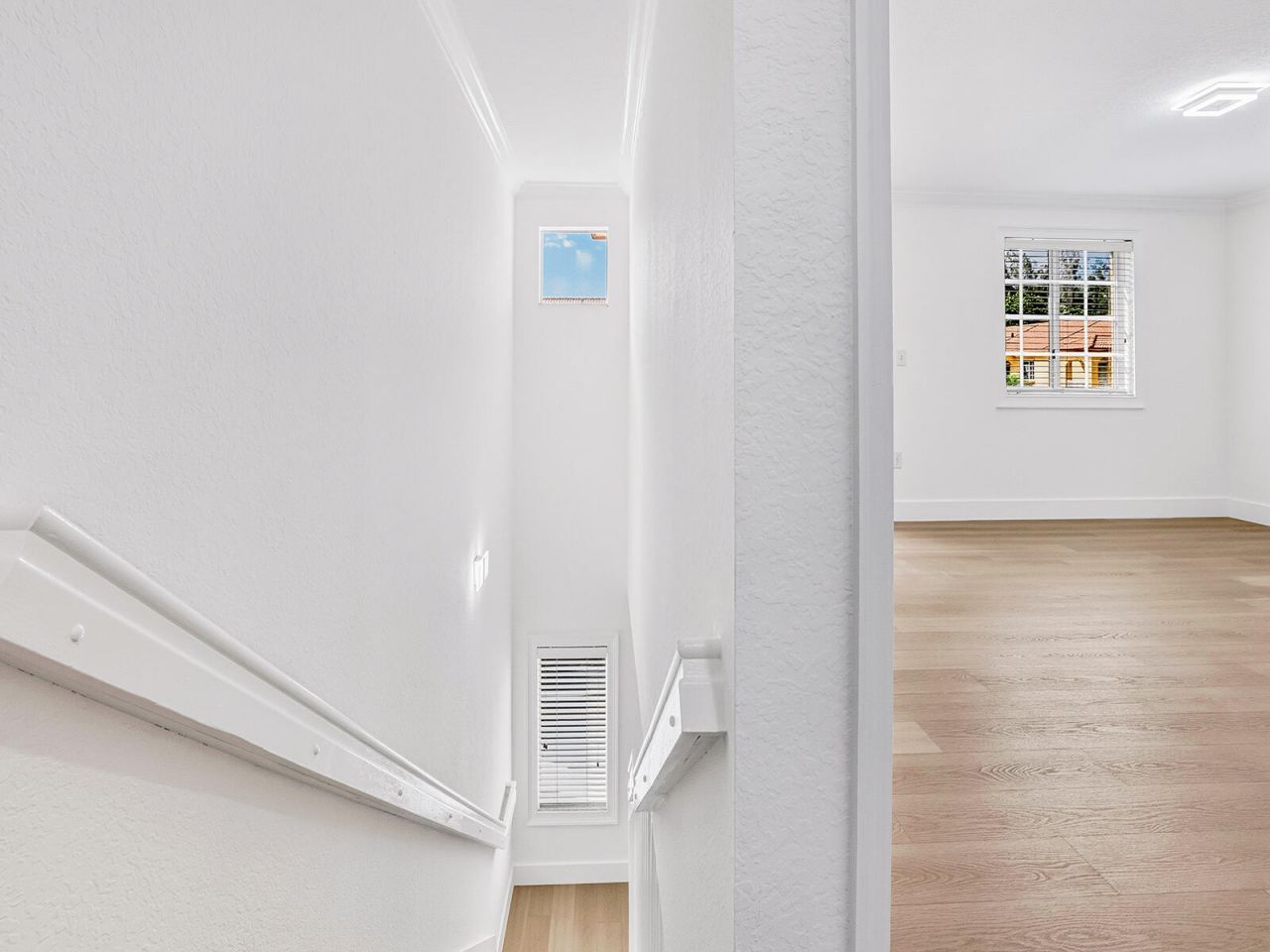 11475 NW 94th Place, Unit 3, Hialeah Gardens, FL 33018 Photo