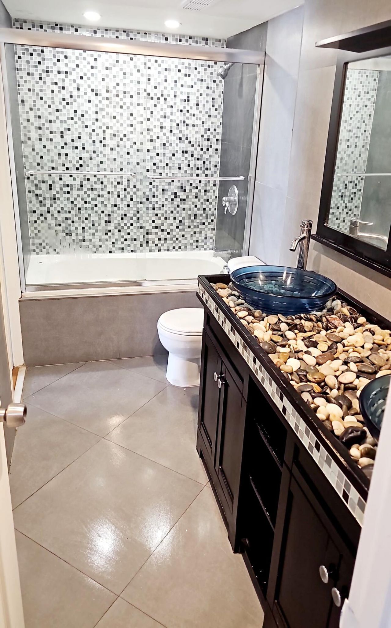 492 NW 165th St Road, Unit C-614, Miami, FL 33169 Photo