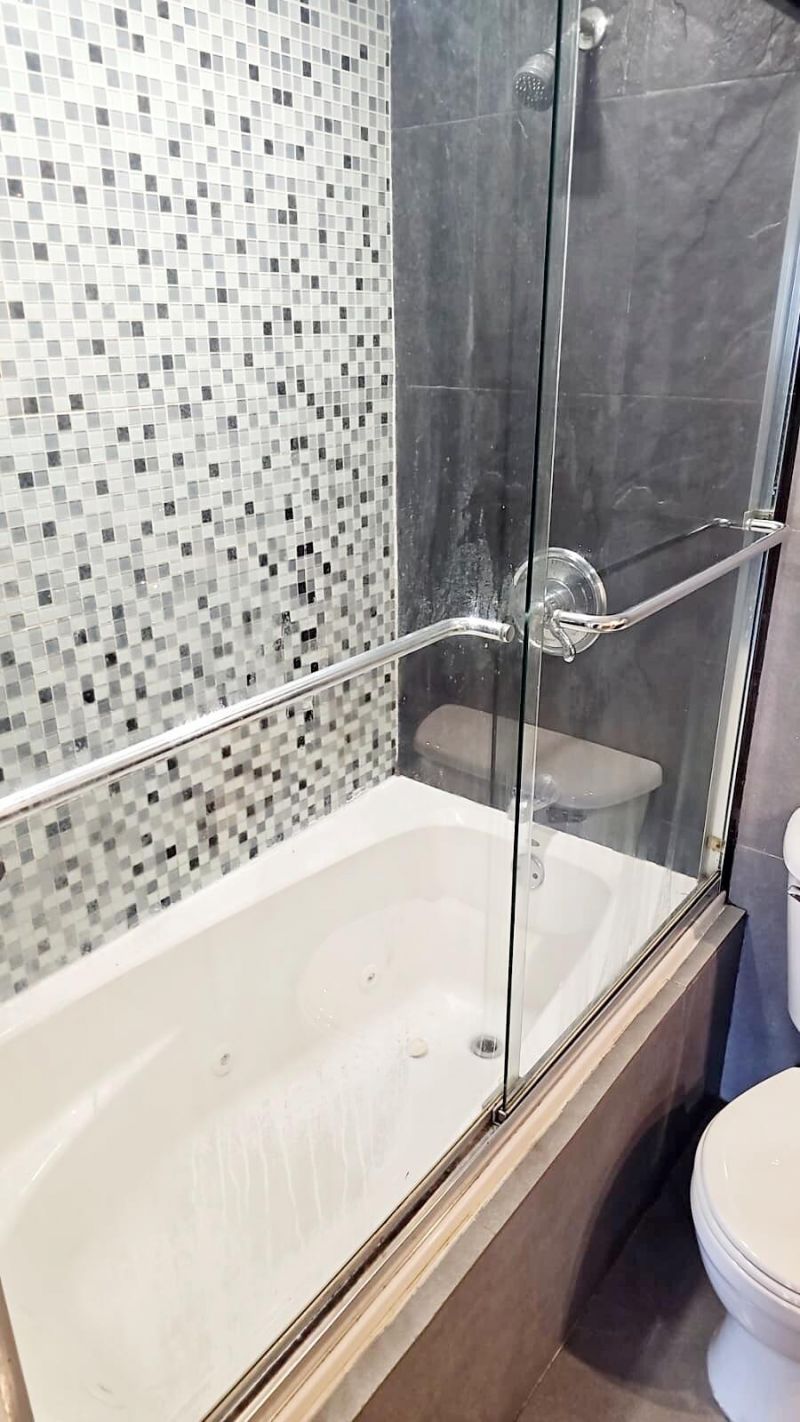 492 NW 165th St Road, Unit C-614, Miami, FL 33169 Photo