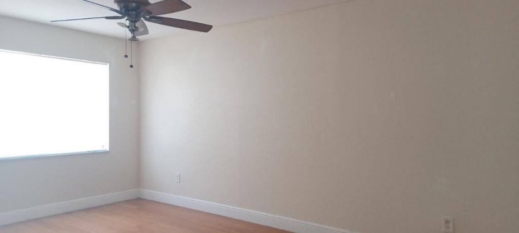 492 NW 165th St Road, Unit C-614, Miami, FL 33169 Photo