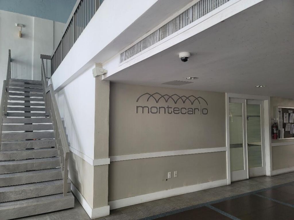 492 NW 165th St Road, Unit C-614, Miami, FL 33169 Photo