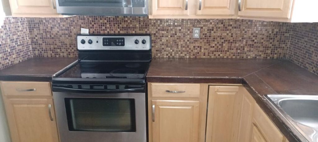 492 NW 165th St Road, Unit C-614, Miami, FL 33169 Photo