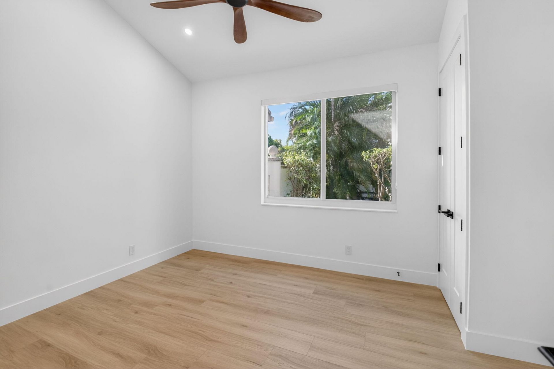 5537 NW 21st Way, Boca Raton, FL 33496 Photo