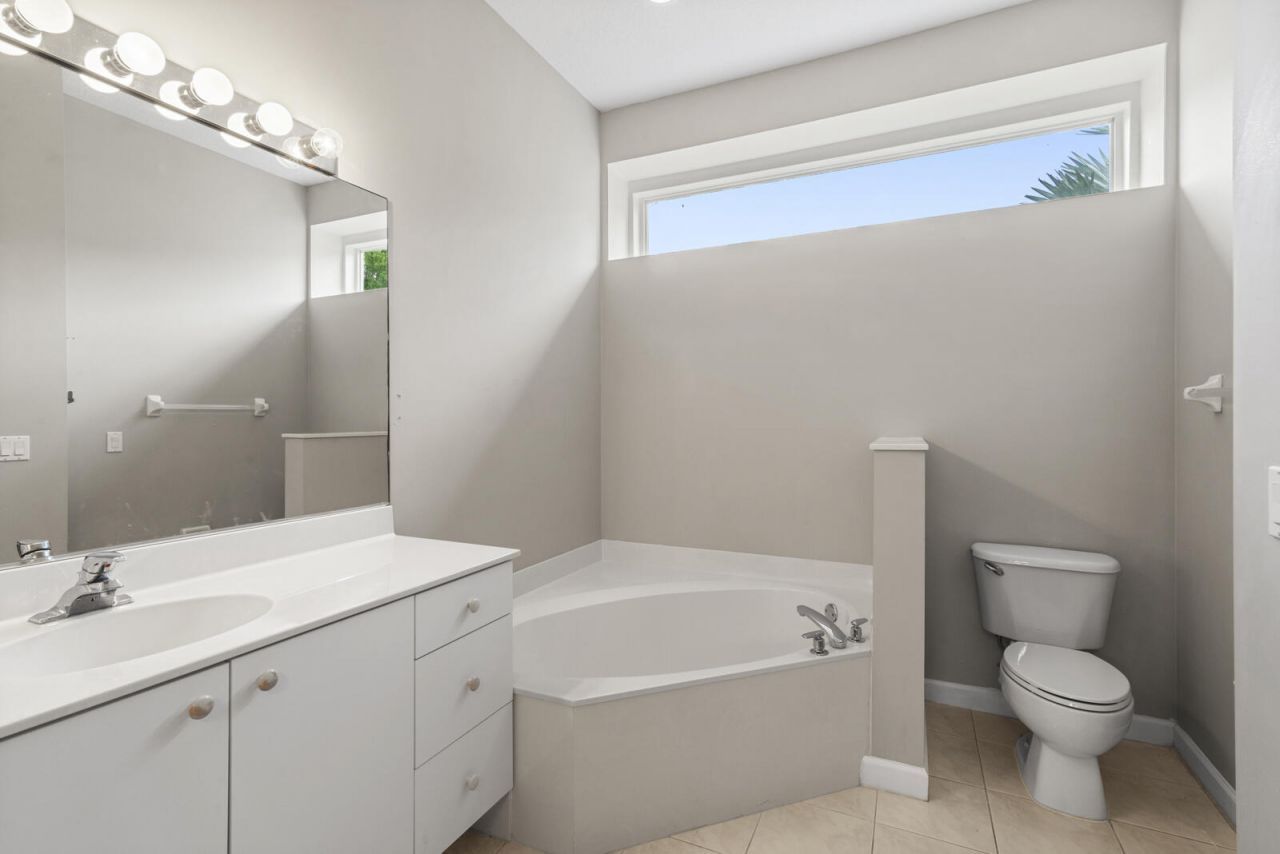 677 SW Andros Circle, Port Saint Lucie, FL 34986 Photo