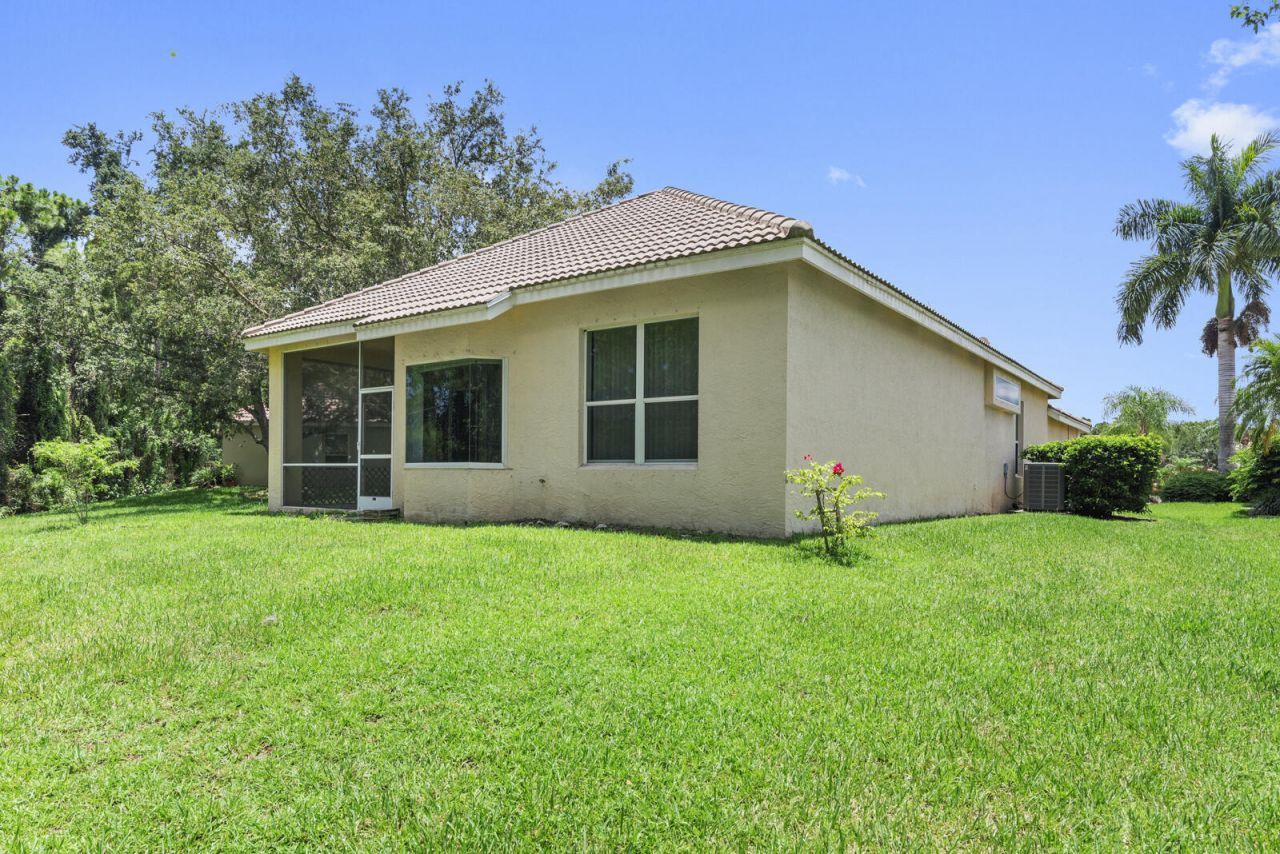 677 SW Andros Circle, Port Saint Lucie, FL 34986 Photo