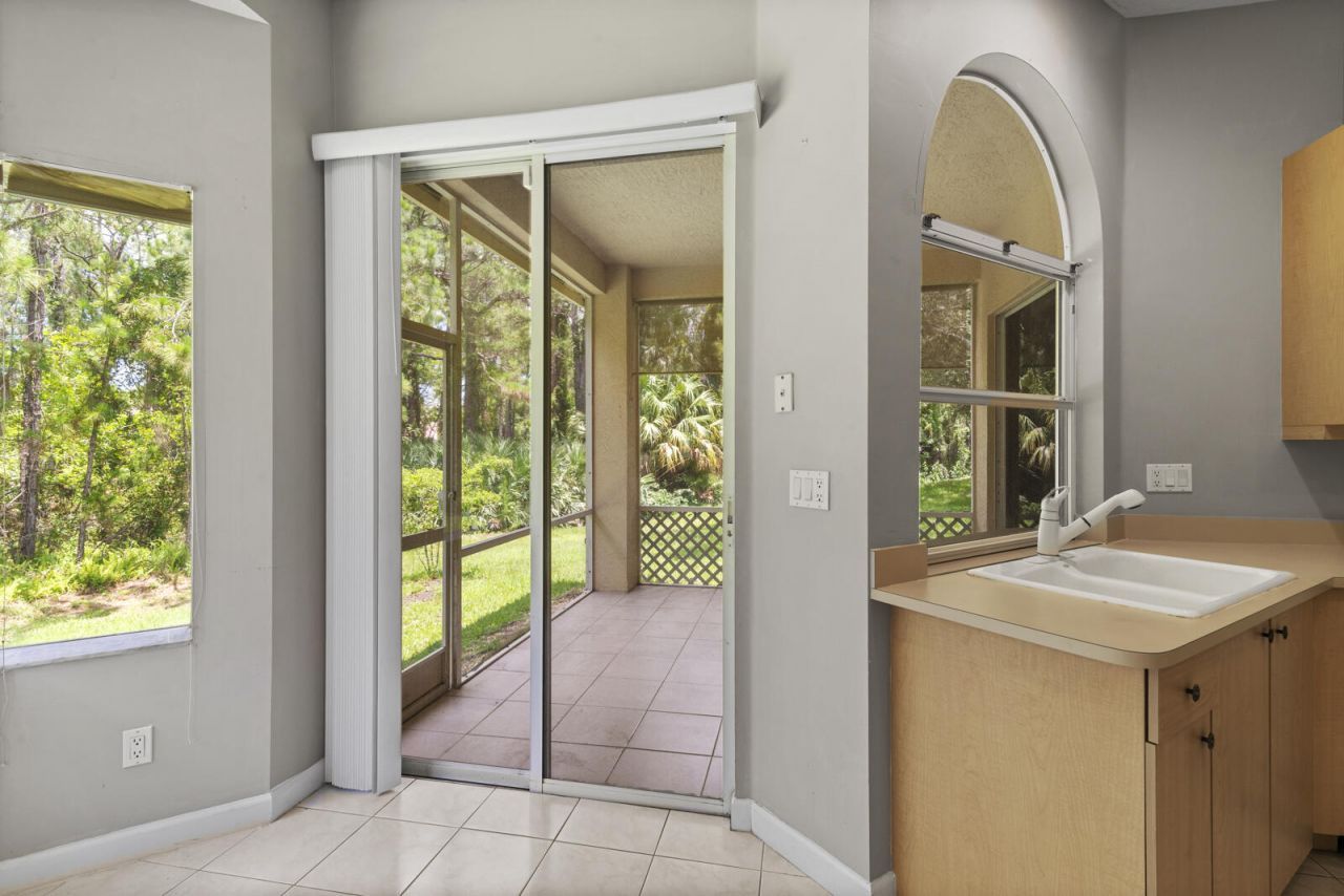 677 SW Andros Circle, Port Saint Lucie, FL 34986 Photo