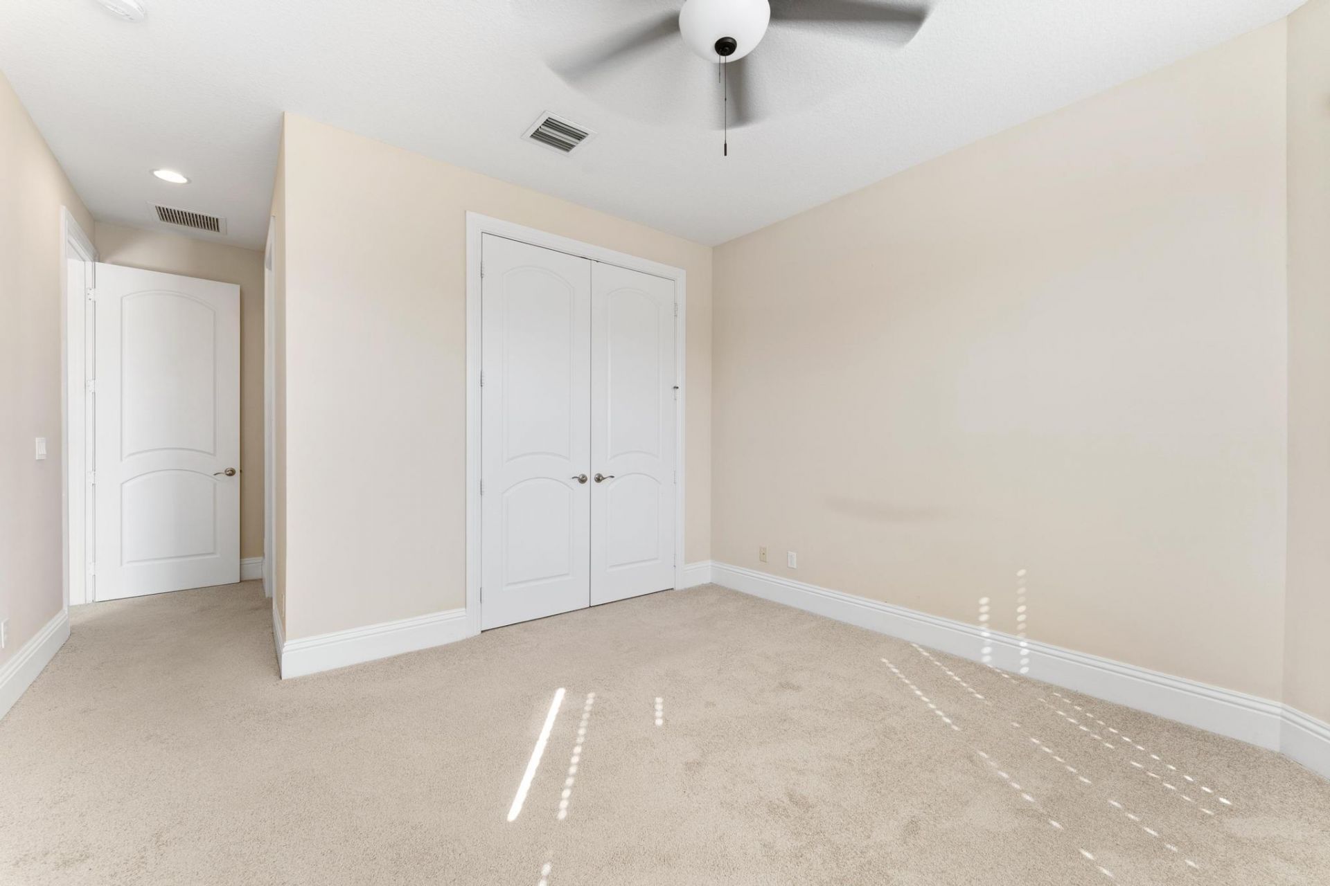 259 SE Calmo Circle, Port Saint Lucie, FL 34984 Photo