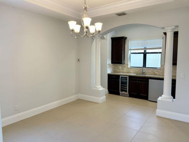 259 SE Calmo Circle, Port Saint Lucie, FL 34984 Photo