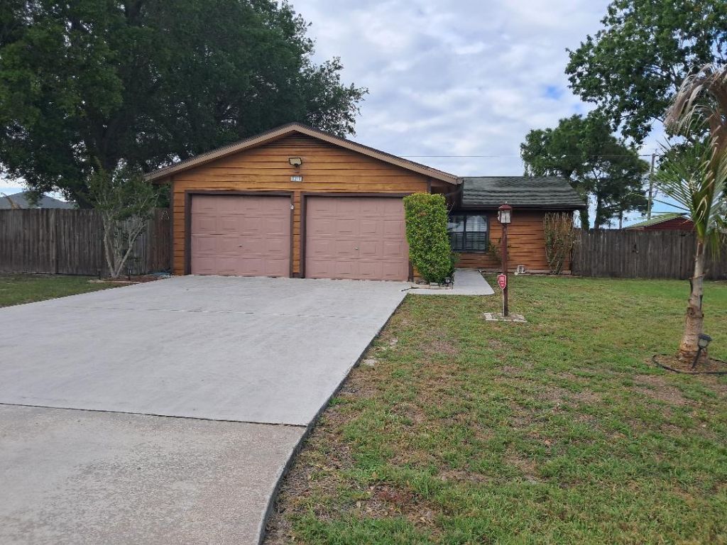 121 SE Juper Avenue, Port Saint Lucie, FL 34983 Photo