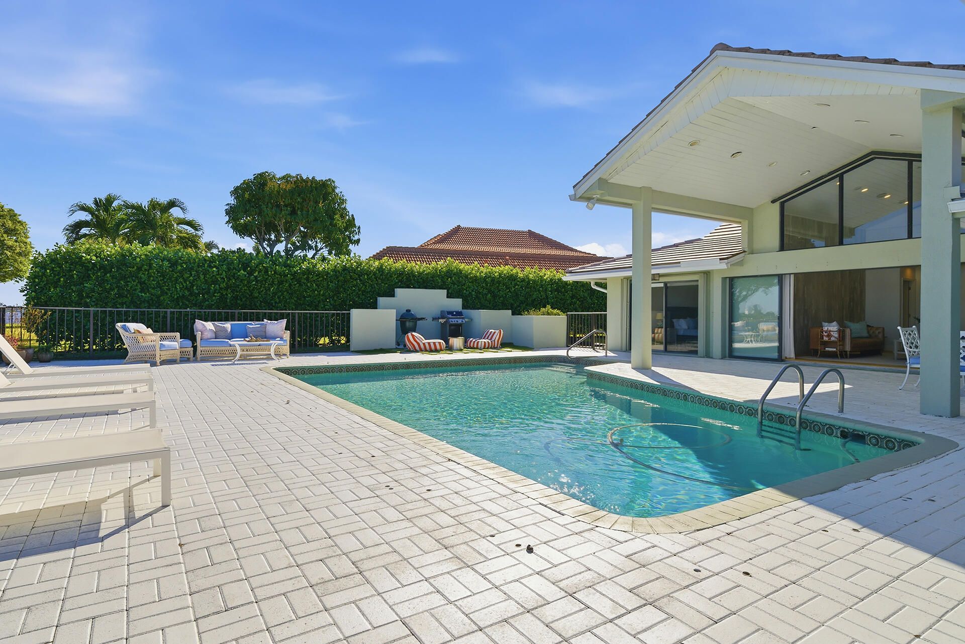 2308 Embassy Drive, West Palm Beach, FL 33401 Photo