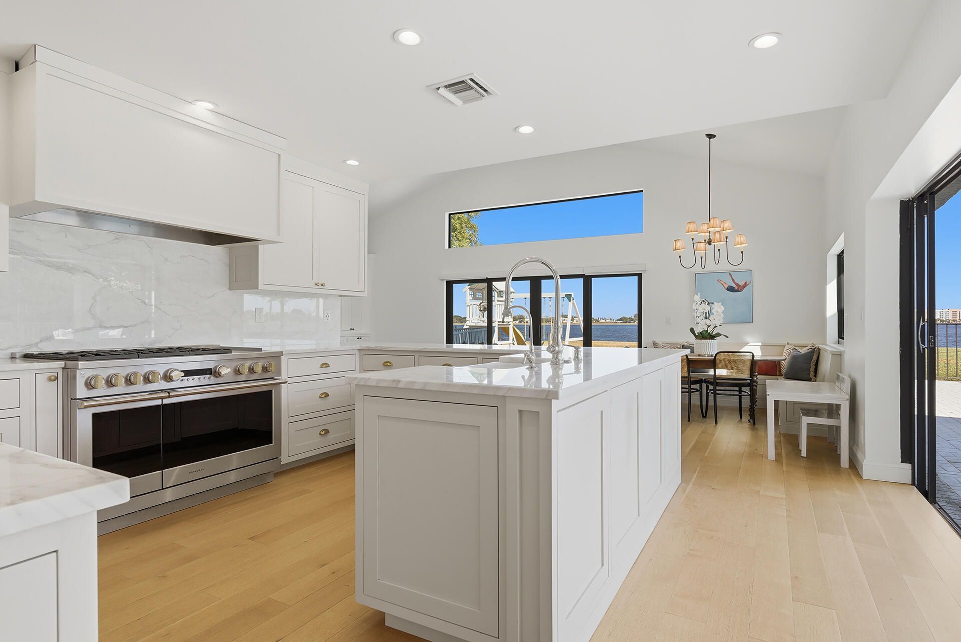 2308 Embassy Drive, West Palm Beach, FL 33401 Photo