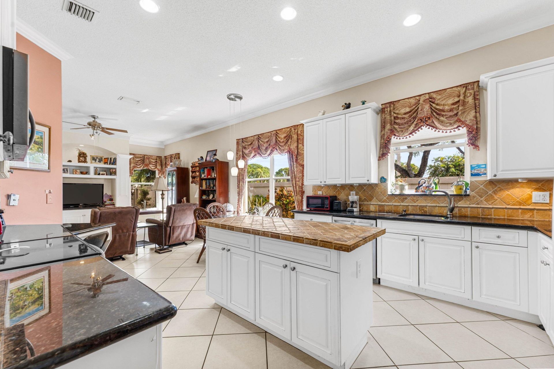 6529 Jog Estates Lane, Boynton Beach, FL 33437 Photo