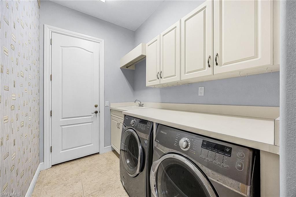 11954 Prince Charles Ct, Cape Coral, FL 33991 Photo