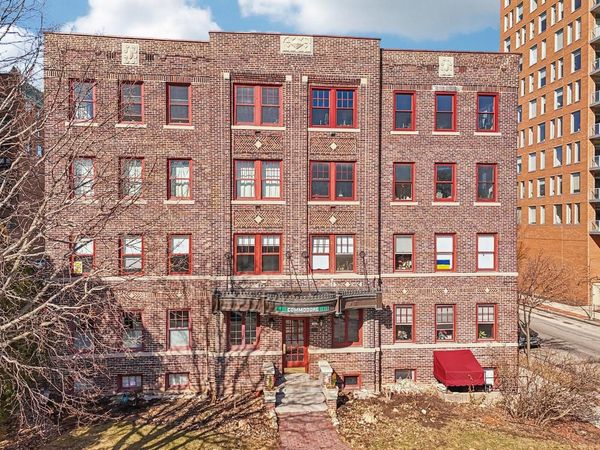 1983 Summit AVENUE, Unit 34, Milwaukee, WI 53202
