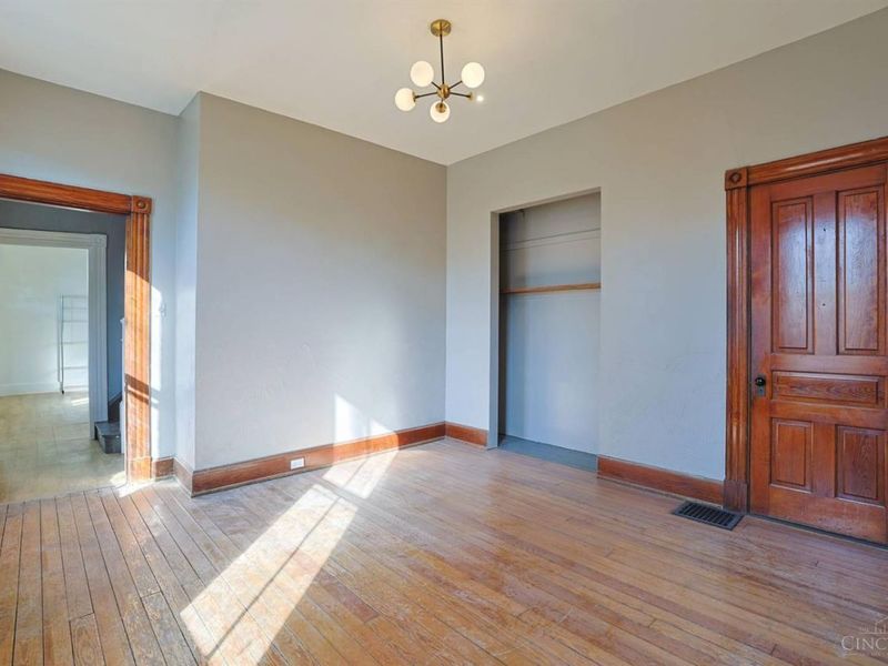 4719 Hamilton Avenue, Cincinnati, OH 45223 Photo 10