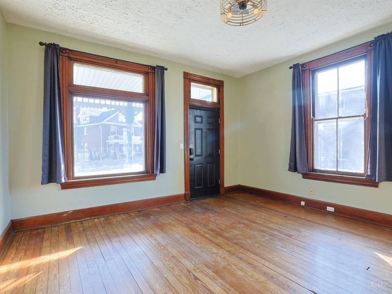 4719 Hamilton Avenue, Cincinnati, OH 45223 Photo 6