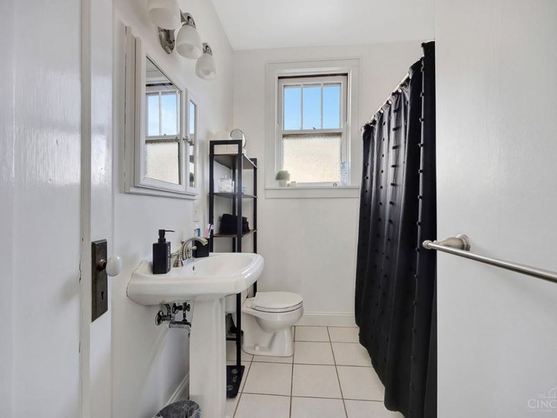 3831 Meyerfeld Avenue, Cheviot, OH 45211 Photo 8