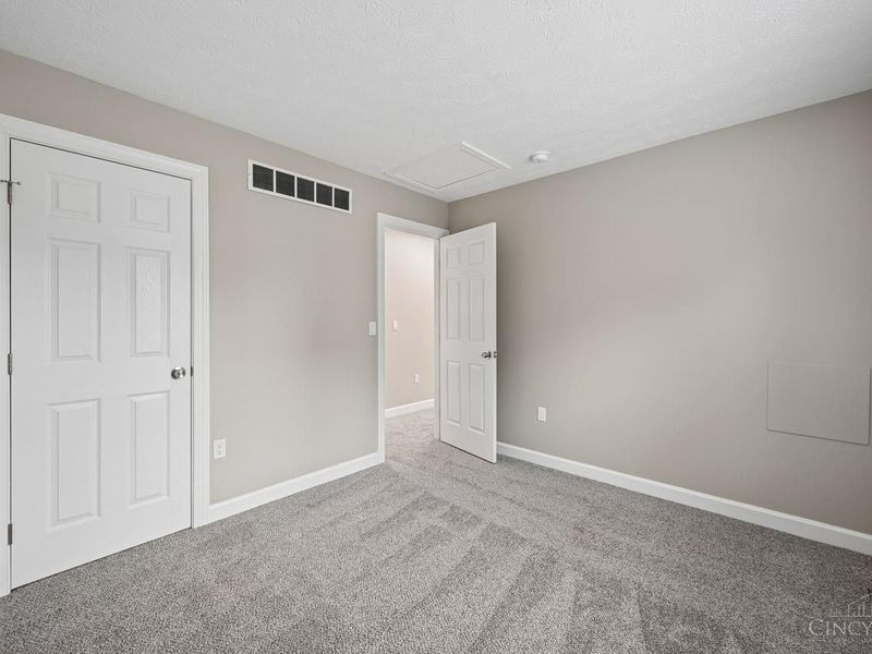 3653 Legend Oaks Drive, Amelia, OH 45102 Photo 17