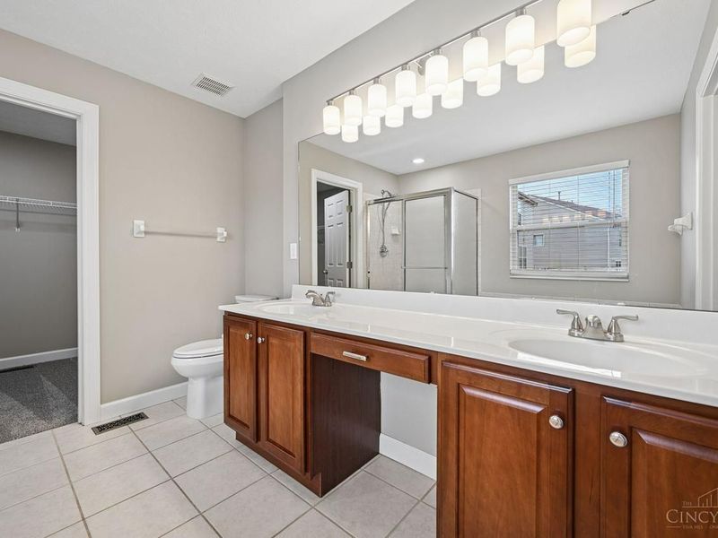 3653 Legend Oaks Drive, Amelia, OH 45102 Photo 23