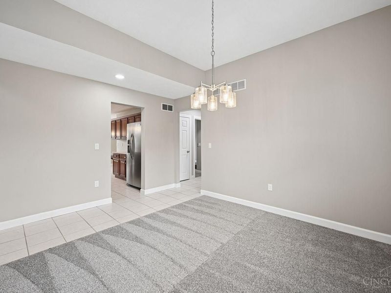 3653 Legend Oaks Drive, Amelia, OH 45102 Photo 4