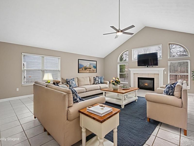 3653 Legend Oaks Drive, Amelia, OH 45102 Photo 6