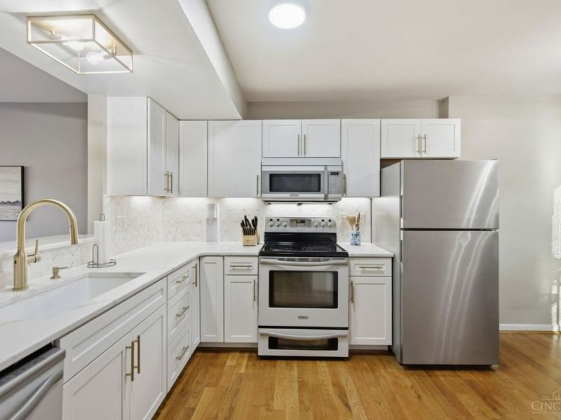 416 Old Court Street, Cincinnati, OH 45203 Photo 10